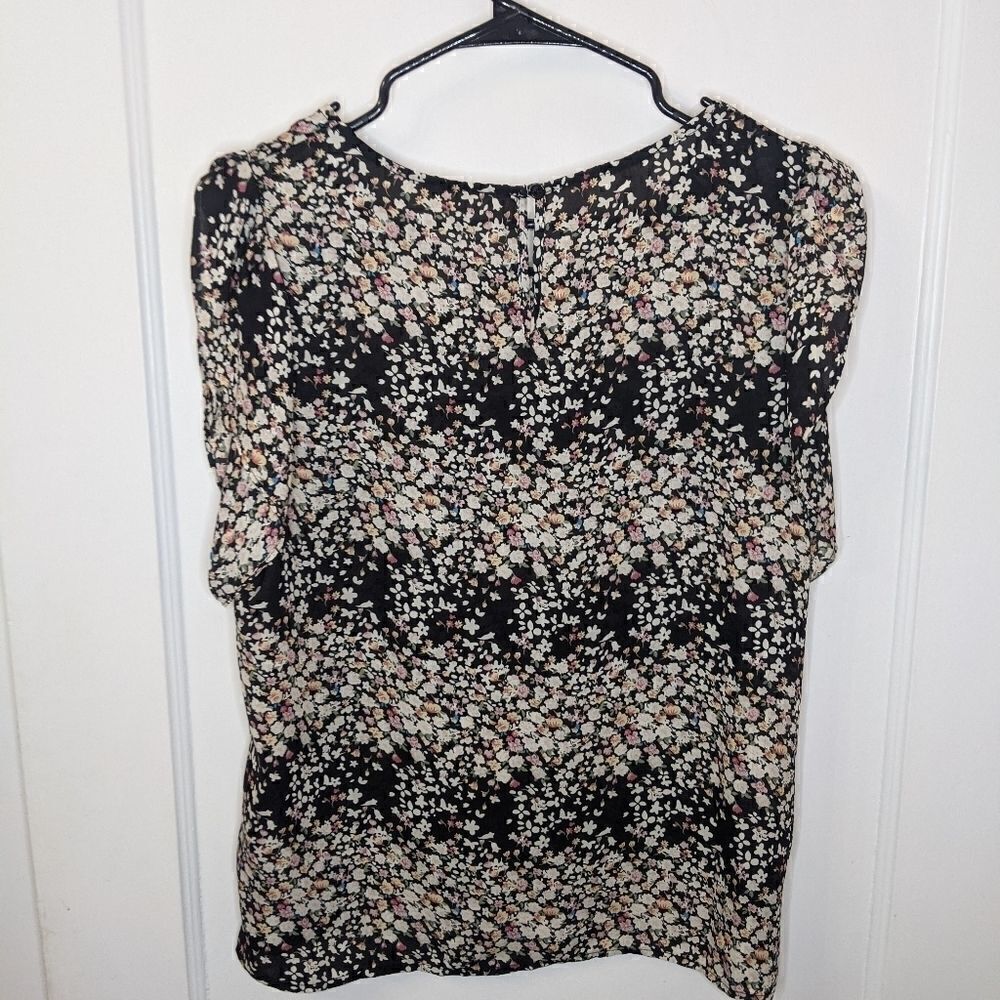 Elodie floral blouse size large